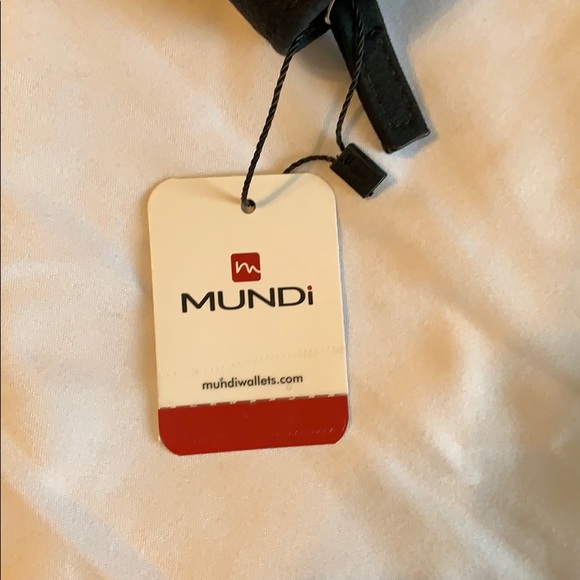NEW Mundi Wallet in Black - Picture 9 of 9